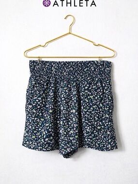 Athleta Weekender Run Shorts High Rise Printed Size M